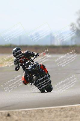 media/Sep-20-2025-TrackDaz (Sat) [[27f0cde673]]/B Group/220pm (Turn 9)/